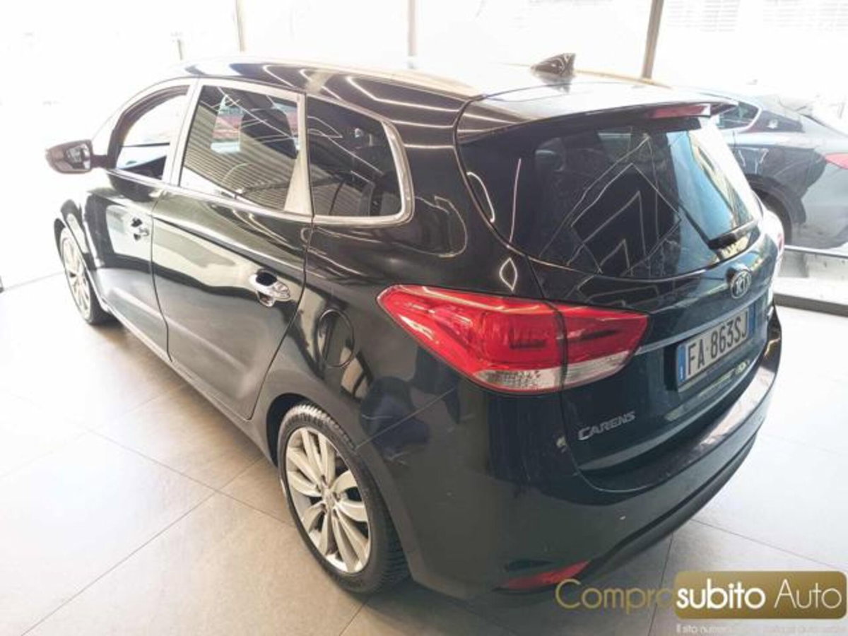 Kia Carens 1.7 CRDi 115 CV Class (6)