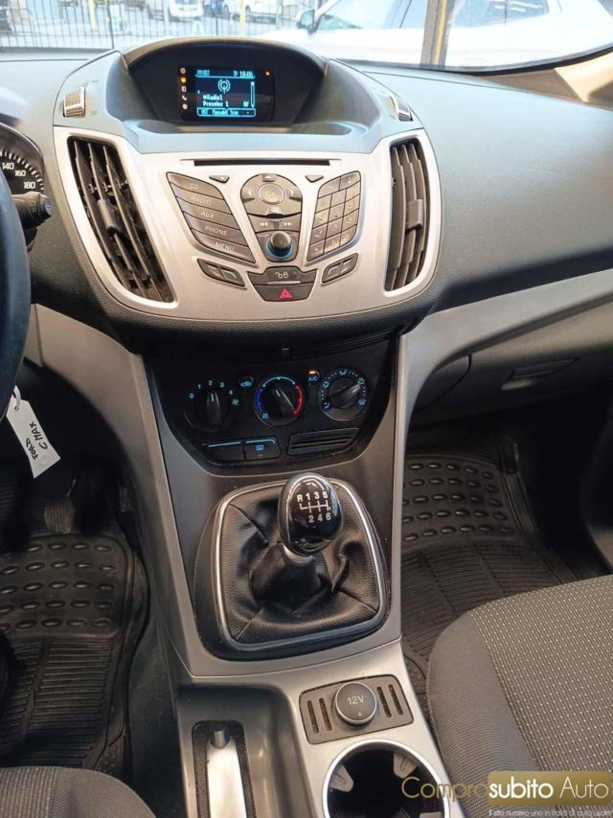 Ford C-Max 1.6 TDCi 95CV Titanium (11)