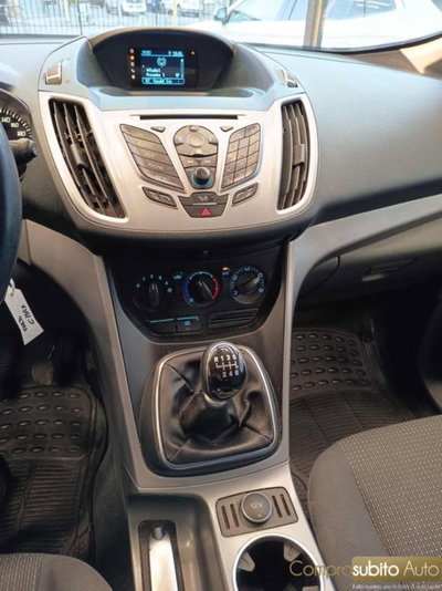 Ford C-Max 1.6 TDCi 95CV Titanium (11)