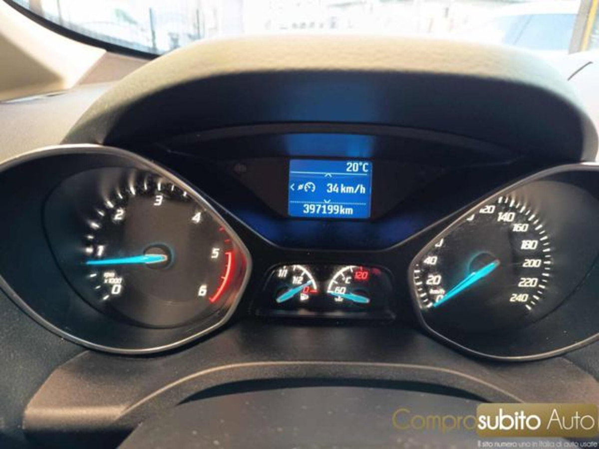 Ford C-Max 1.6 TDCi 95CV Titanium (12)