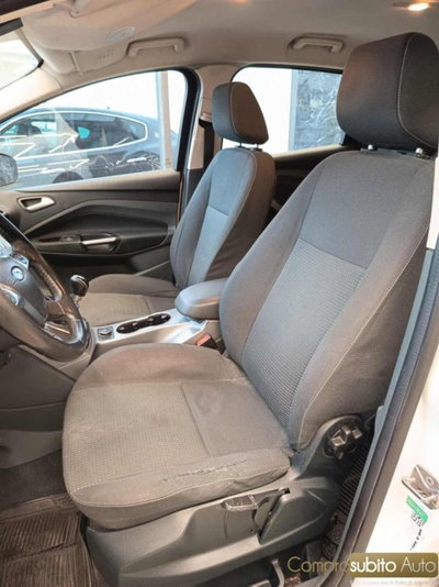 Ford C-Max 1.6 TDCi 95CV Titanium (20)