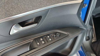 Peugeot 3008 PureTech Turbo 130 S&S EAT8 GT Line (14)