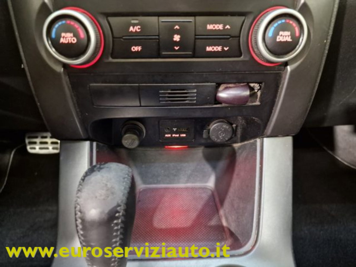 Kia Sorento 2.2 16V CRDI VGT 4WD Active (19)