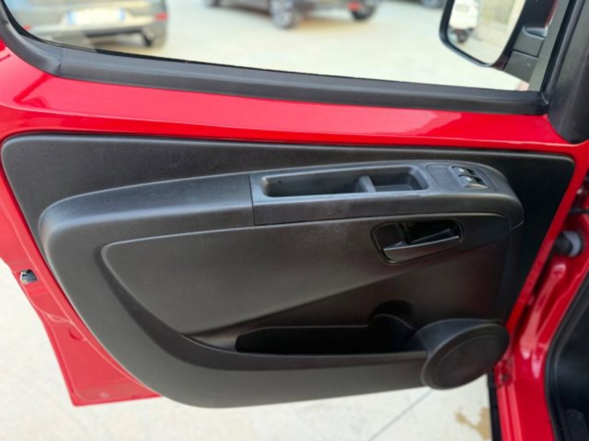 Fiat Fiorino combi N1 1.3 mjt 95cv Adventure (13)
