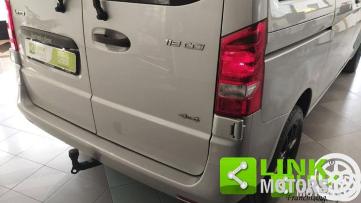 Mercedes-Benz Vito 2.0 119 CDI 4x4 PL Mixto Extra-Long PRO (18)