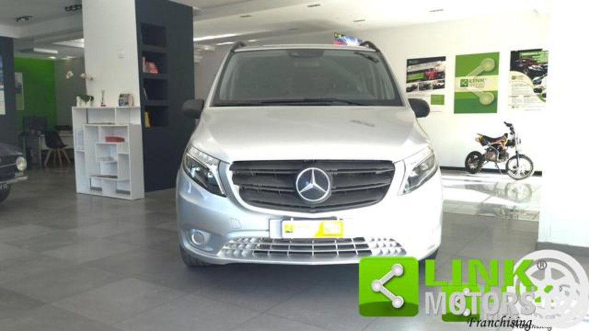 Mercedes-Benz Vito 2.0 119 CDI 4x4 PL Mixto Extra-Long PRO (2)