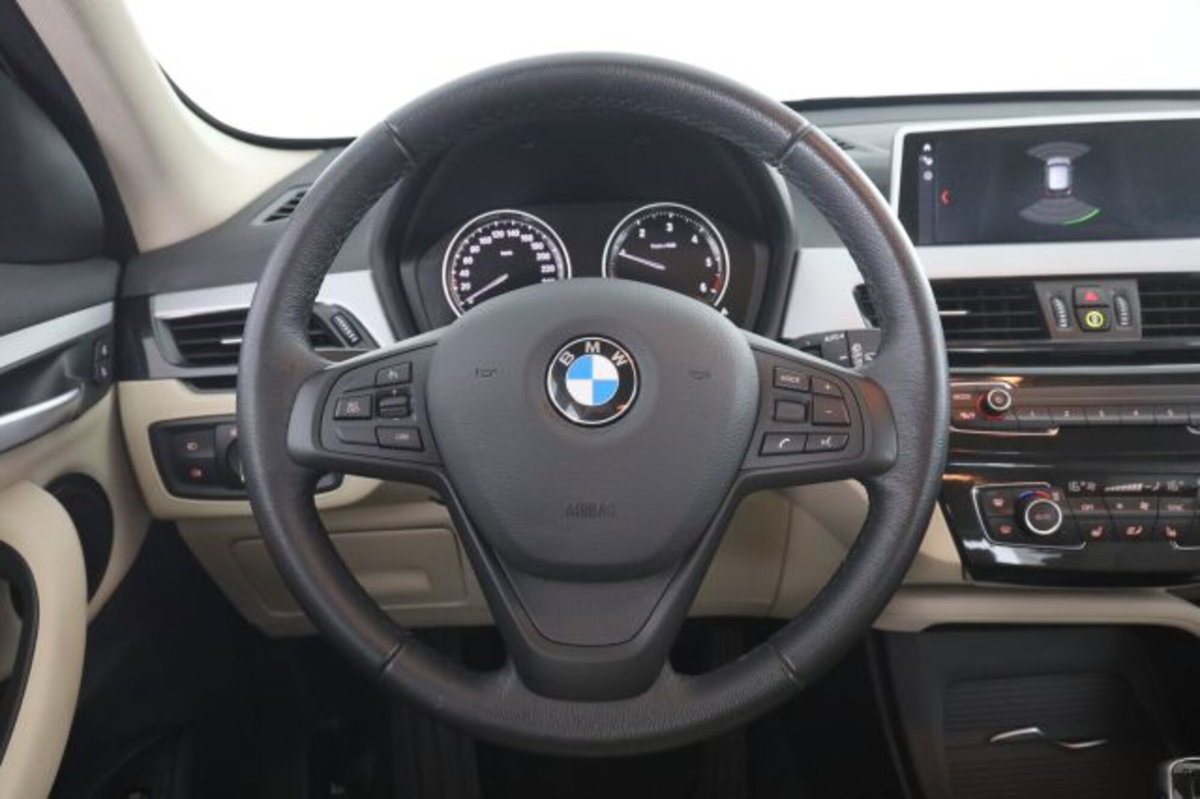 BMW X1 sDrive16d Business Advantage (5)