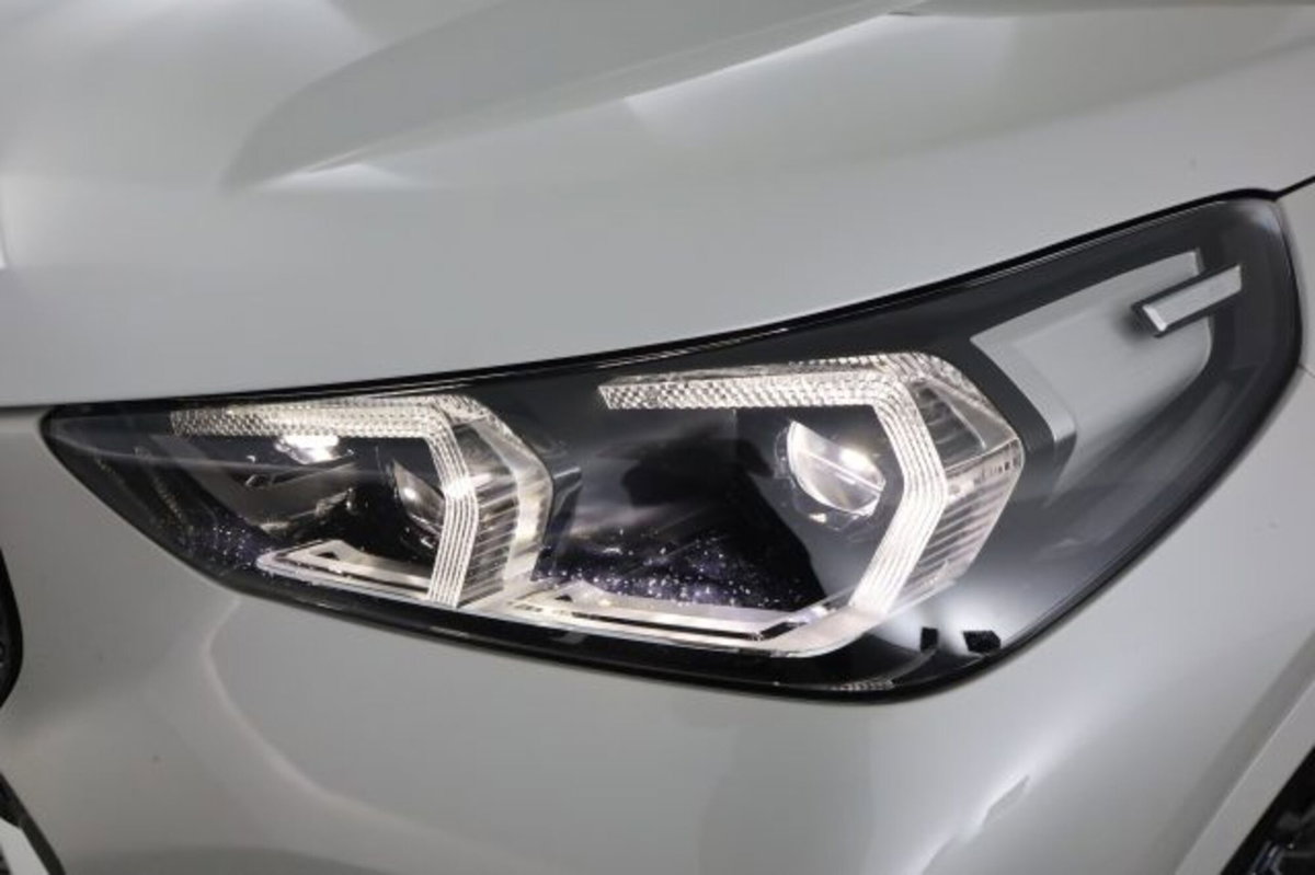BMW X1 sDrive 18d Msport (9)