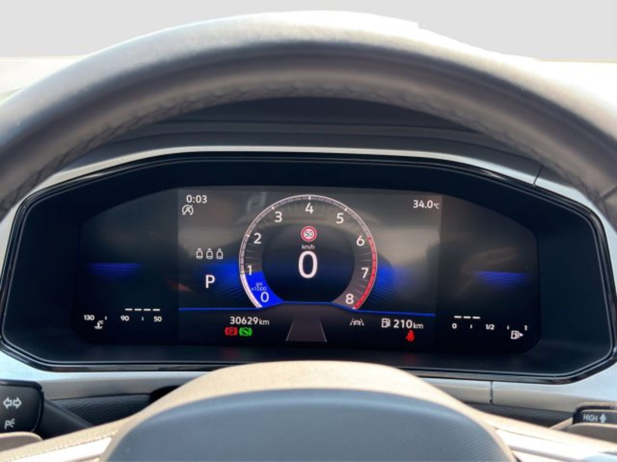 Volkswagen T-Roc 1.5 tsi Life dsg (15)
