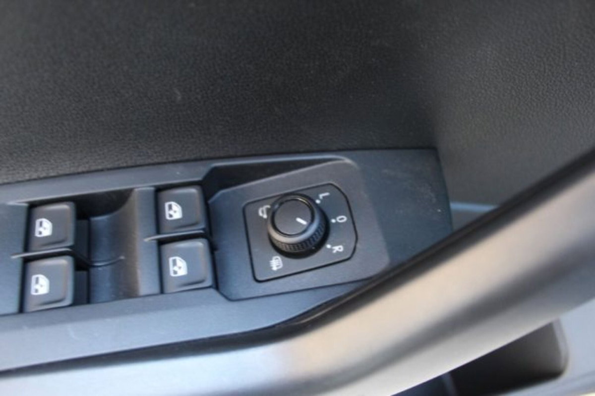 Volkswagen T-Cross 1.0 tsi Edition 95cv (8)