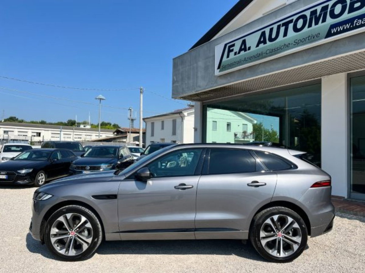 Jaguar F-Pace 2.0 D 204 CV AWD aut. R-Dynamic Black (10)