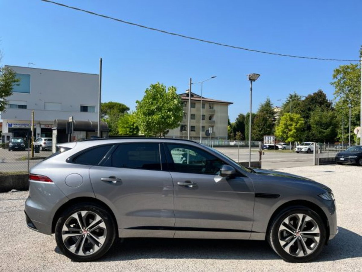 Jaguar F-Pace 2.0 D 204 CV AWD aut. R-Dynamic Black (14)
