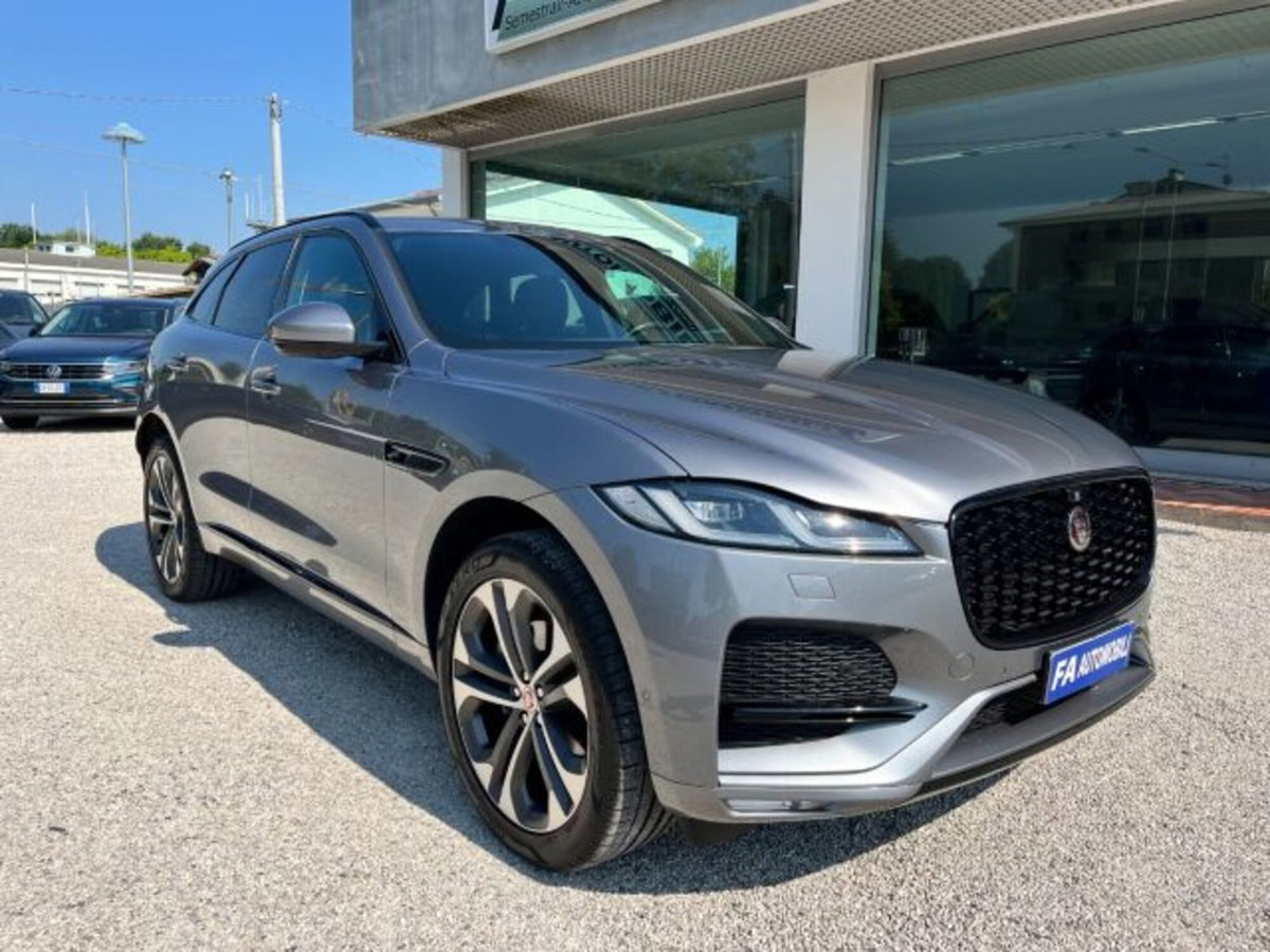 Jaguar F-Pace 2.0 D 204 CV AWD aut. R-Dynamic Black (4)