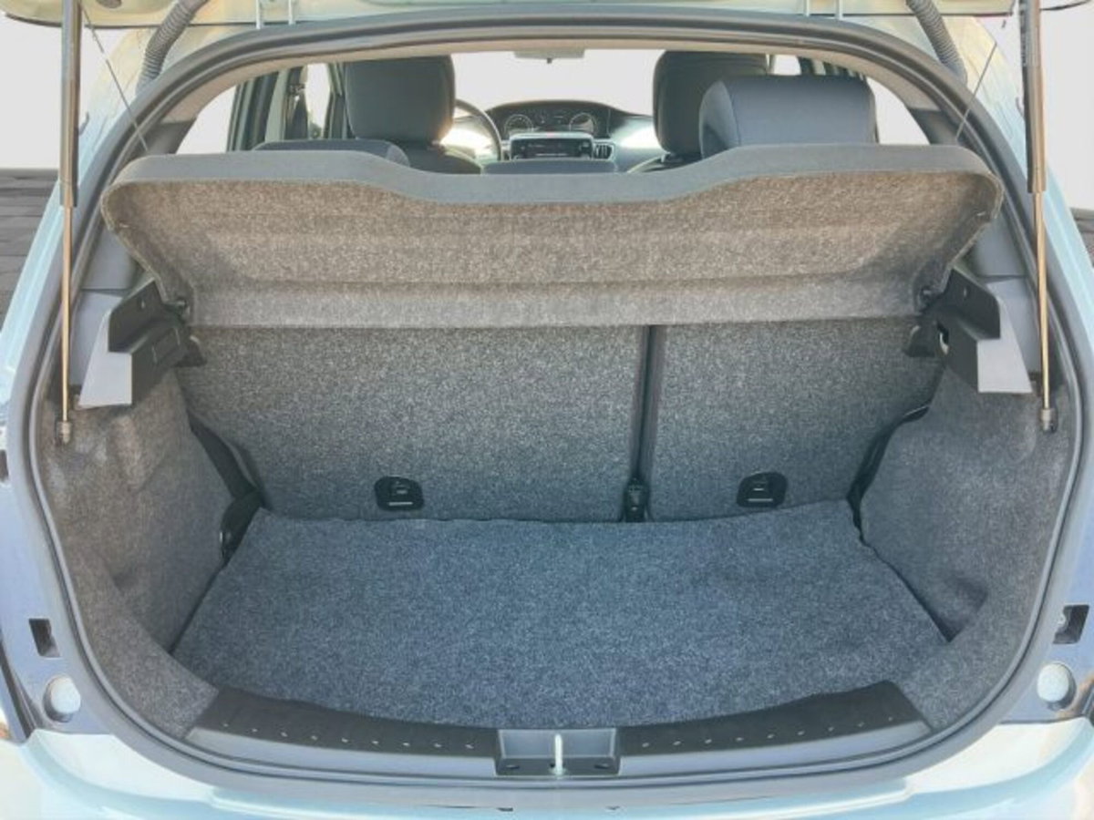 Lancia Ypsilon 1.2 69 CV 5 porte GPL Ecochic Alberta Ferretti (13)
