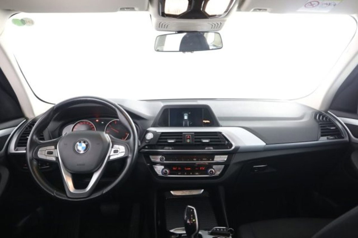 BMW X3 xDrive20d Business Advantage (4)