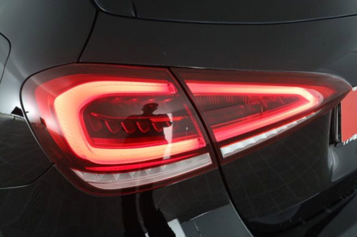 Mercedes-Benz Classe A 180 d Automatic Sport (10)