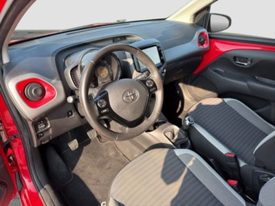 Toyota Aygo 1.0 VVT-i 72 CV 5 porte x-cool MMT (9)