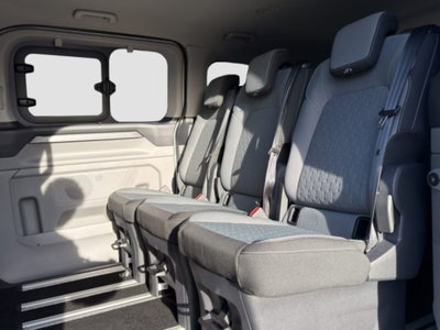 Ford Tourneo Custom 320 2.0 EcoBlue 170CV aut. PL Titanium (10)