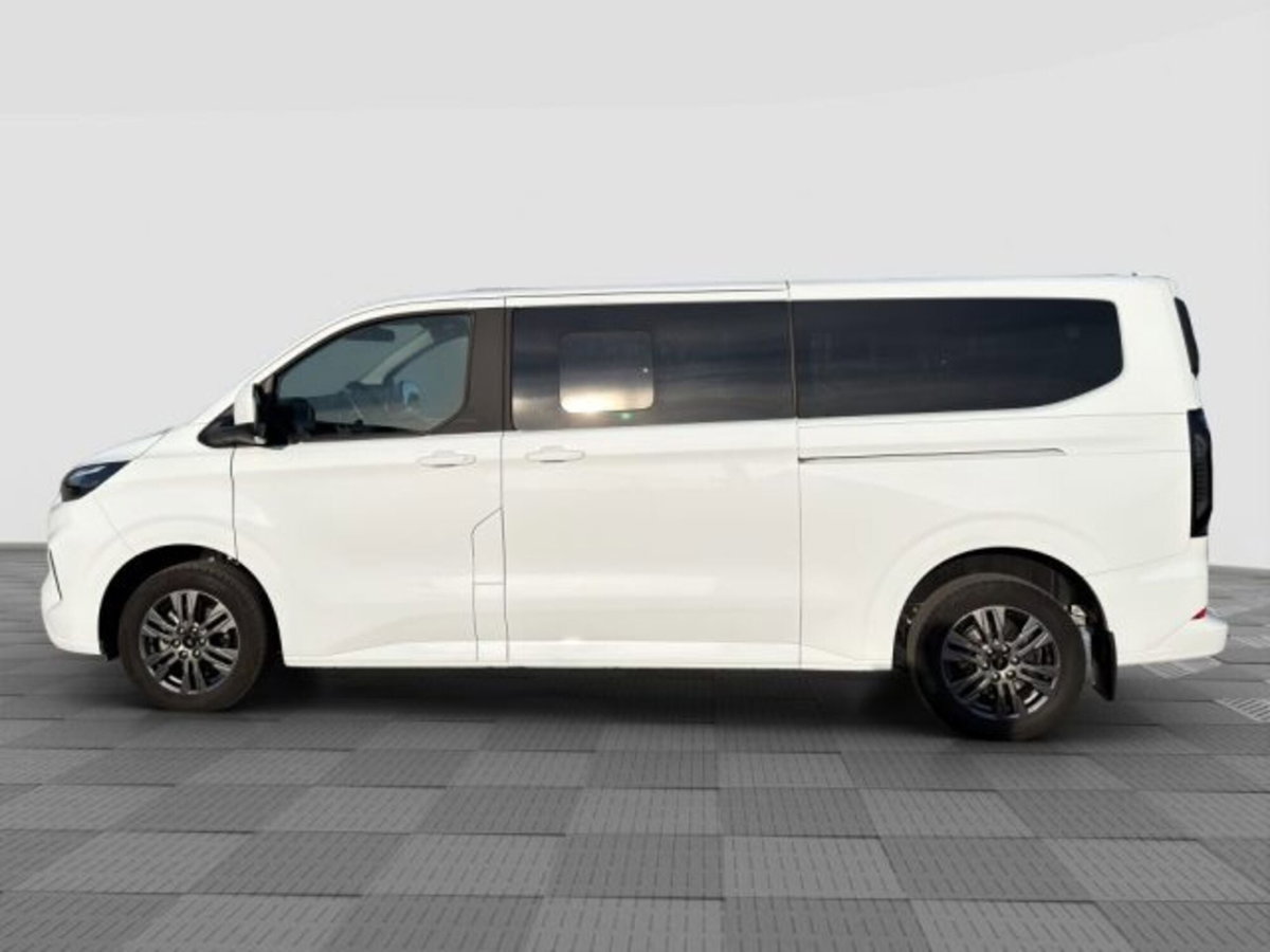 Ford Tourneo Custom 320 2.0 EcoBlue 170CV aut. PL Titanium (2)