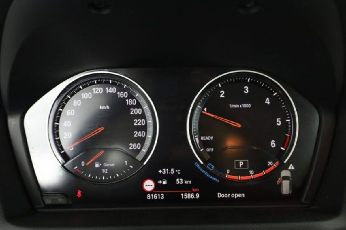 BMW X1 sDrive16d Business Advantage (7)