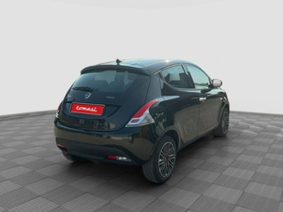 Lancia Ypsilon 1.0 FireFly 5 porte S&S Hybrid Ecochic Gold (5)