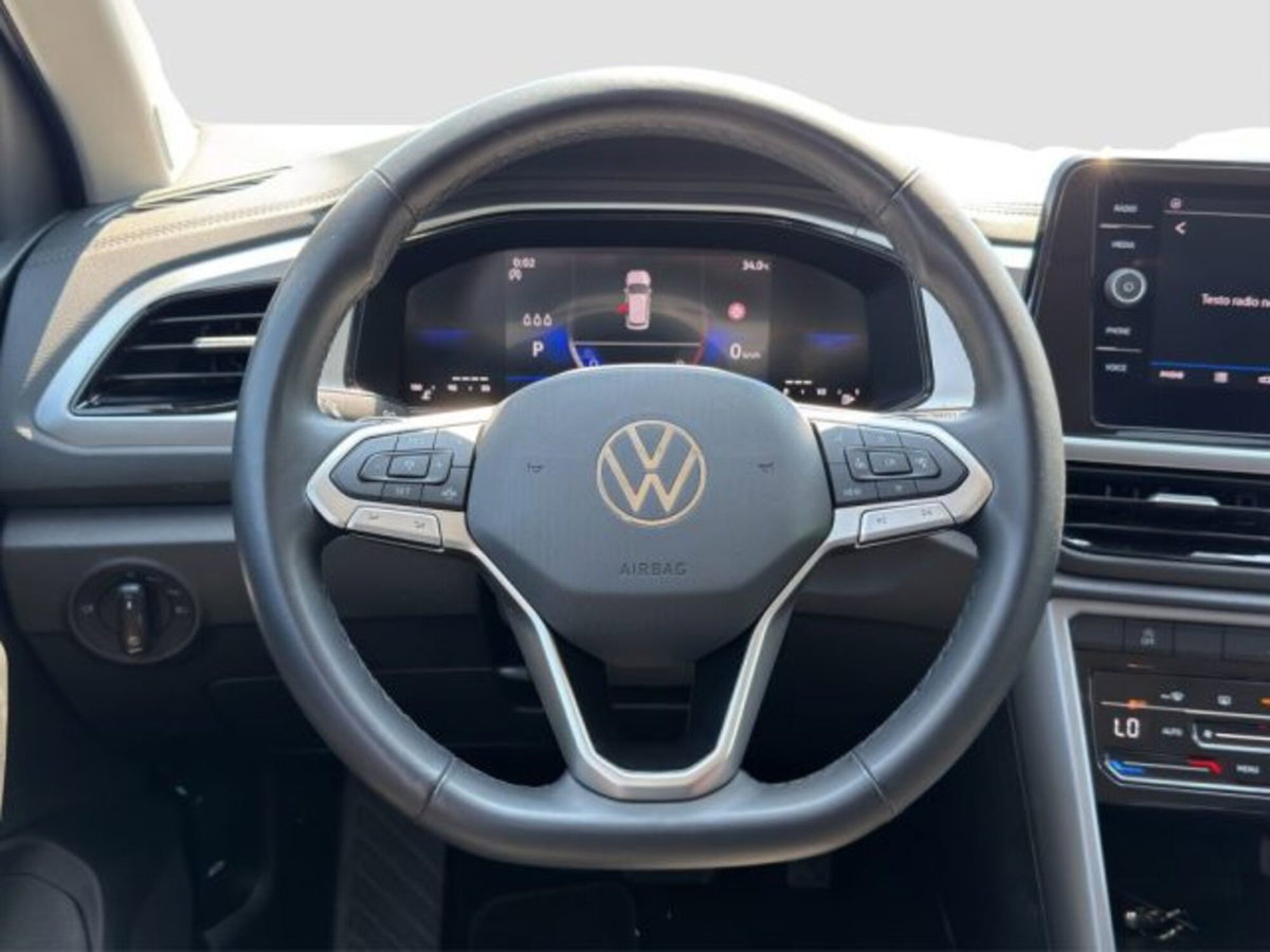 Volkswagen T-Roc 1.5 tsi Life dsg (13)