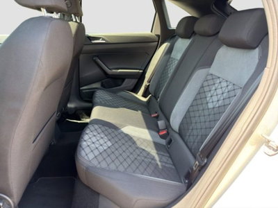 Volkswagen Taigo 1.0 TSI 110 CV DSG R-Line (11)