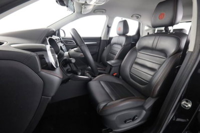 Mg ZS ZS 1.5 Luxury (2)