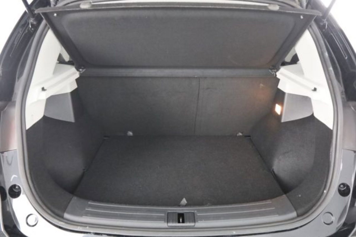 Mg ZS ZS 1.5 Luxury (6)