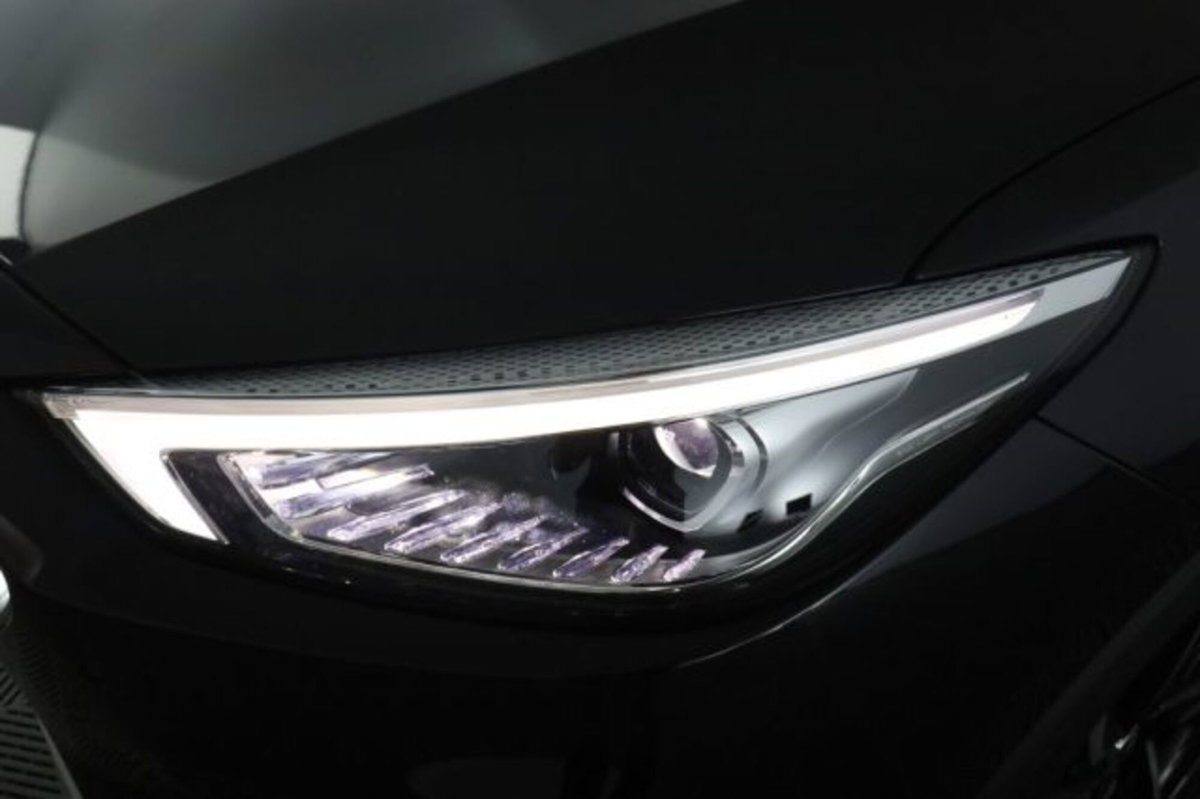 Mg ZS ZS 1.5 Luxury (9)