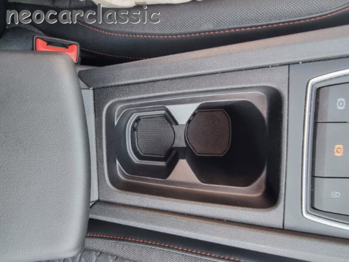 SEAT Leon 2.0 tdi FR 150cv dsg (12)