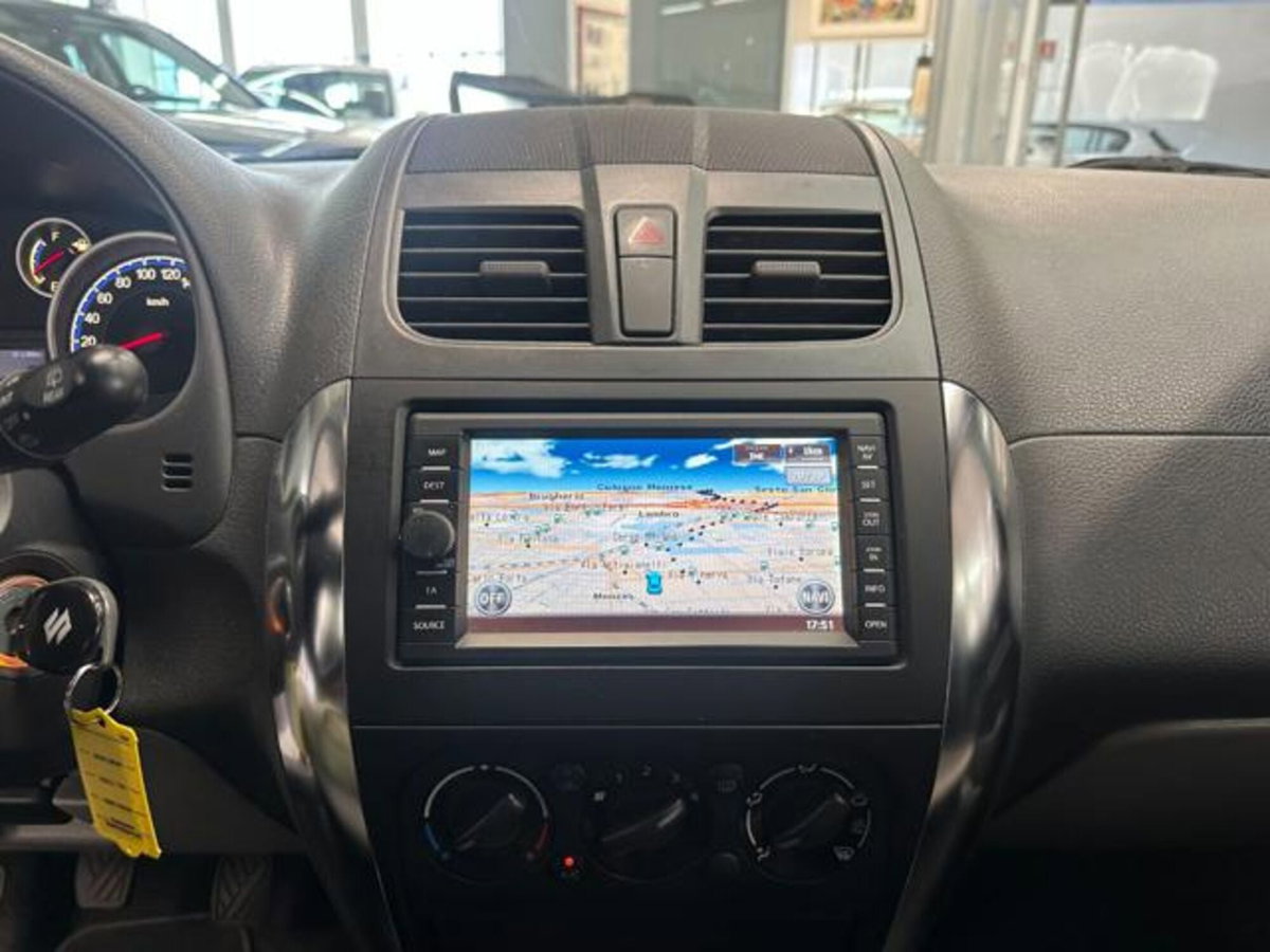 Suzuki SX4 16V Outdoor Line GL (12)