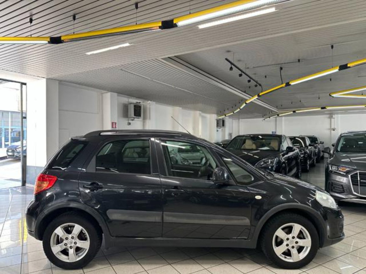 Suzuki SX4 16V Outdoor Line GL (5)