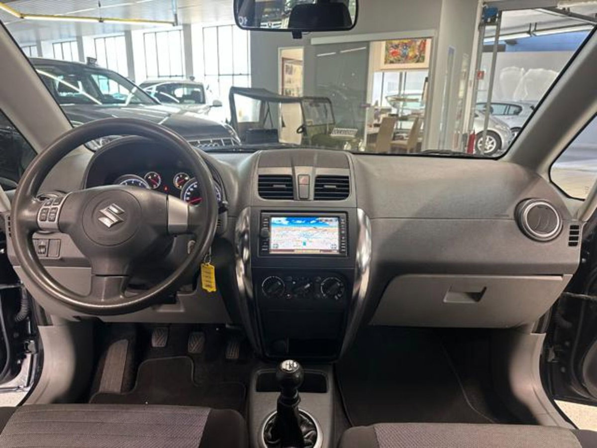 Suzuki SX4 16V Outdoor Line GL (8)