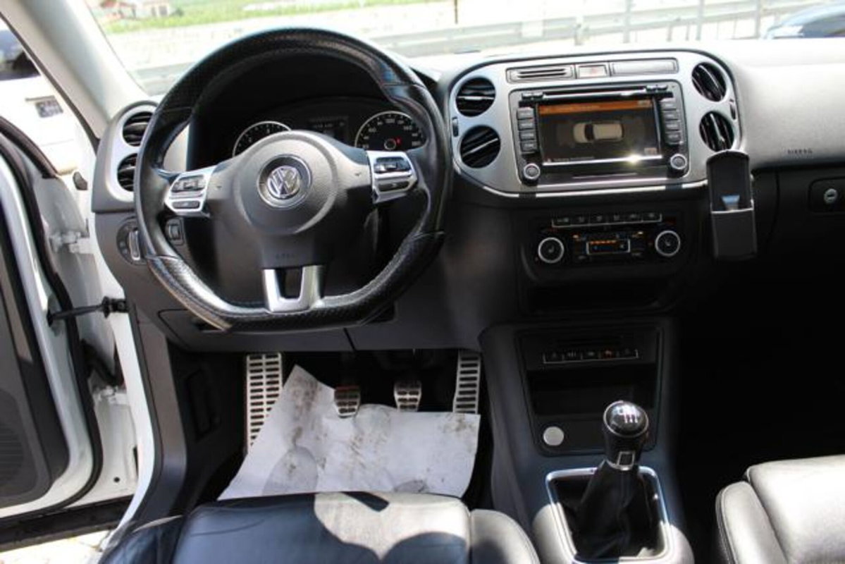Volkswagen Tiguan 2.0 TDI DPF 4MOTION DSG R-Line (10)