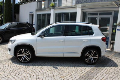 Volkswagen Tiguan 2.0 TDI DPF 4MOTION DSG R-Line (2)