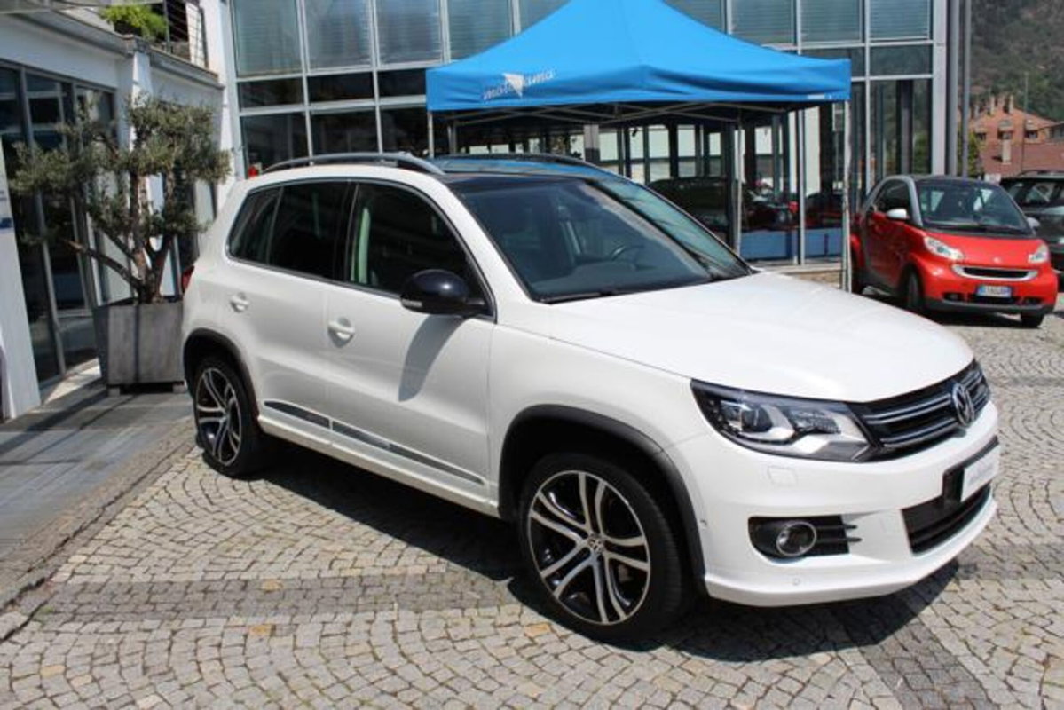 Volkswagen Tiguan 2.0 TDI DPF 4MOTION DSG R-Line (6)