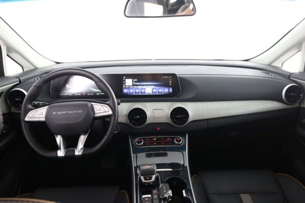 Forthing U-Tour U-Tour 1.5 auto 7p.ti (5)