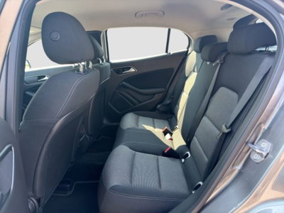 Mercedes-Benz CLA Shooting Brake 200 d Automatic Business (11)