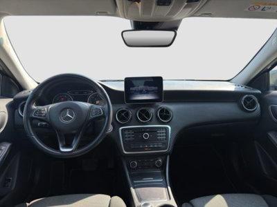 Mercedes-Benz CLA Shooting Brake 200 d Automatic Business (12)