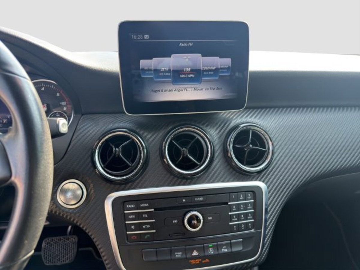 Mercedes-Benz CLA Shooting Brake 200 d Automatic Business (17)