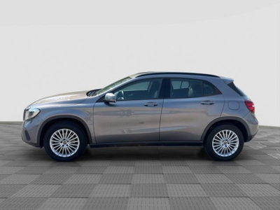 Mercedes-Benz CLA Shooting Brake 200 d Automatic Business (2)