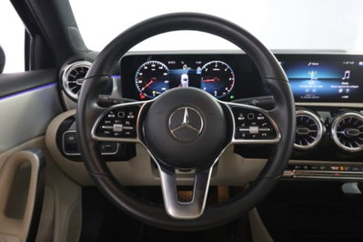 Mercedes-Benz Classe A 180 d Automatic Sport (5)