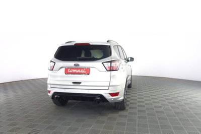 Ford Kuga 1.5 TDCI 120 CV S&S 2WD ST-Line (5)