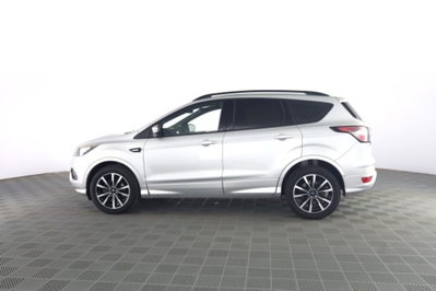 Ford Kuga 1.5 TDCI 120 CV S&S 2WD ST-Line (7)