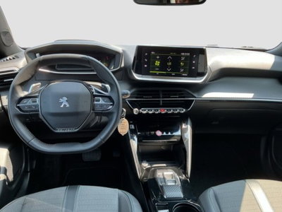 Peugeot 2008 PureTech 130 S&S EAT8 Allure Pack (11)