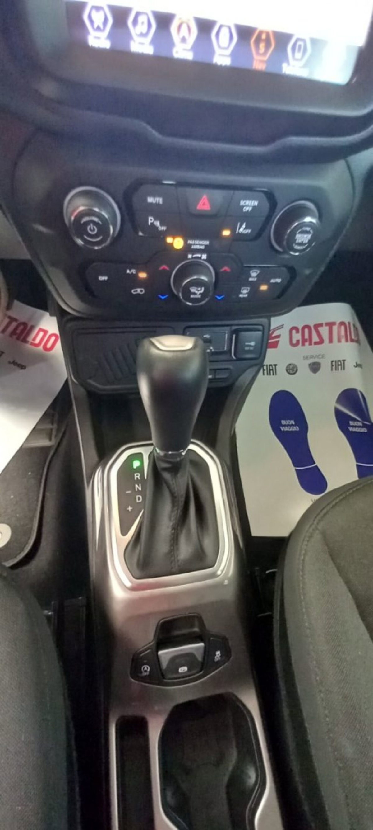 Jeep Renegade 1.3 T4 DDCT Limited (18)