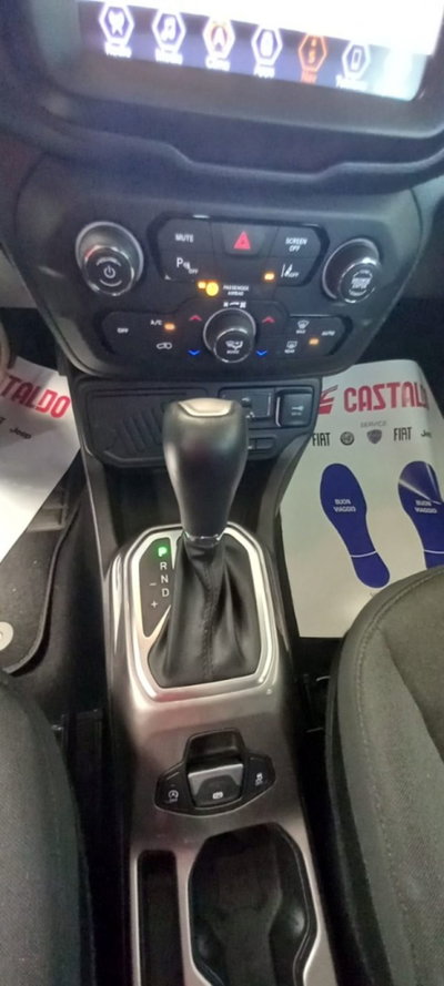 Jeep Renegade 1.3 T4 DDCT Limited (18)