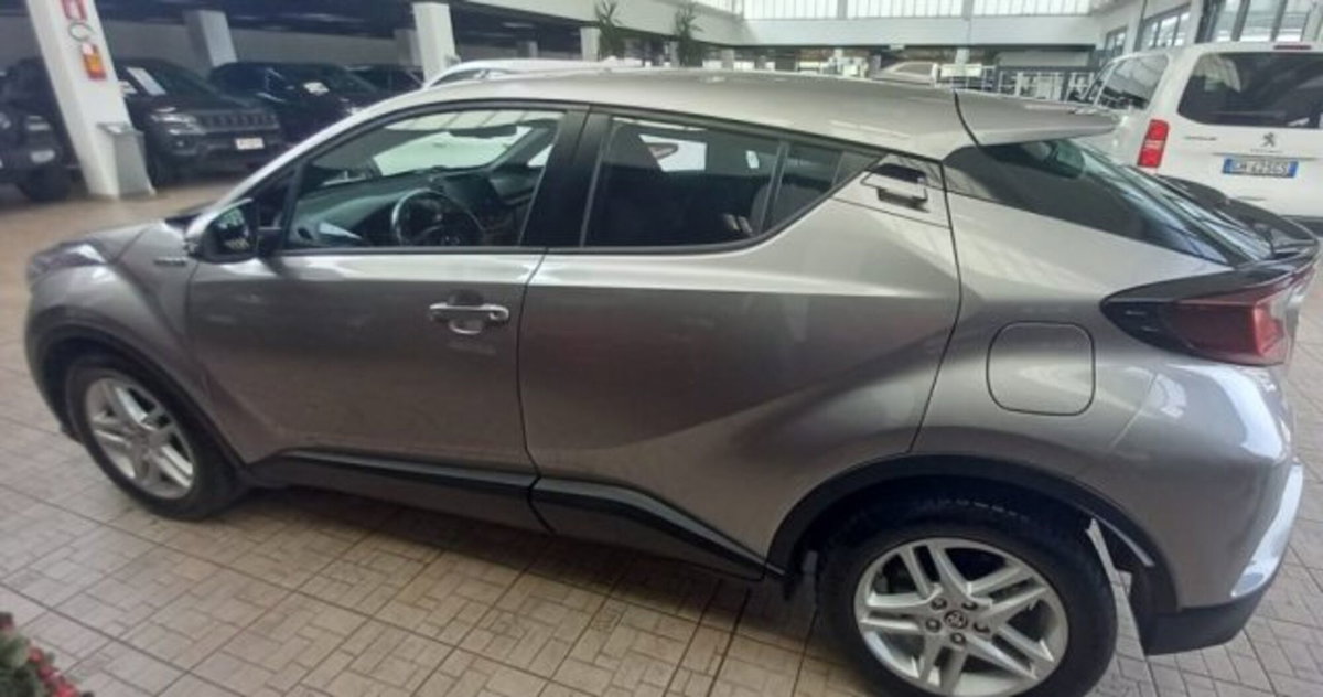 Toyota Toyota C-HR 1.8 Hybrid E-CVT Trend (4)