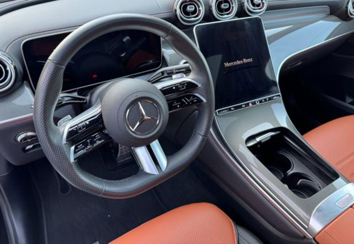 Mercedes-Benz GLC Coupé 200 d AMG Line Premium Plus 4matic auto (3)